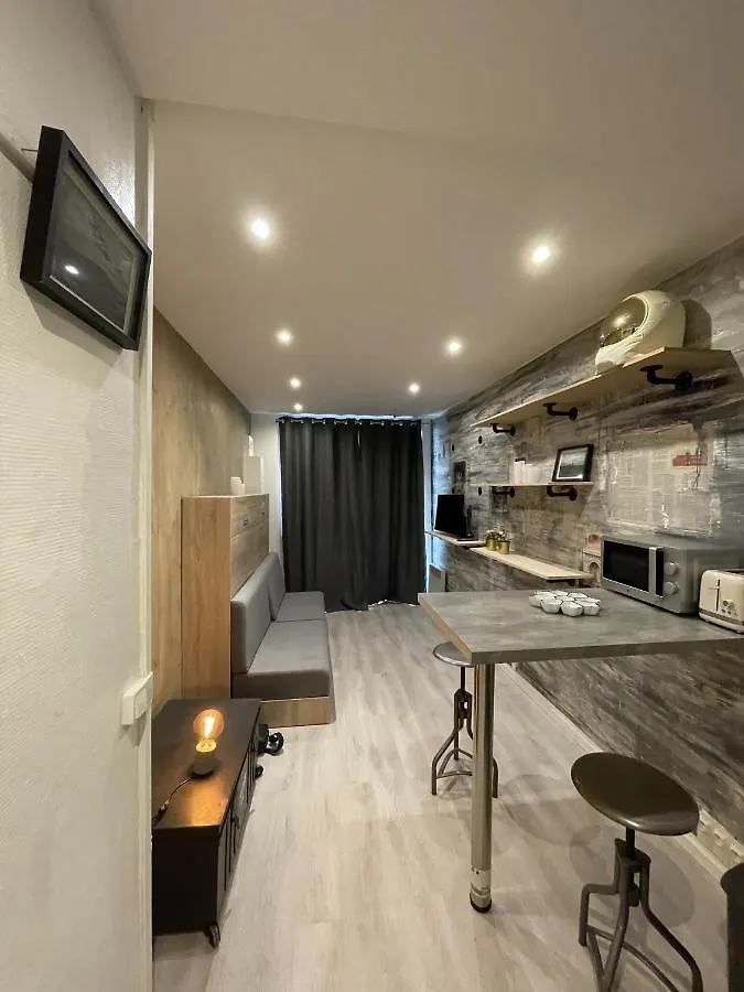 Studio Pigalle Apartment Paris