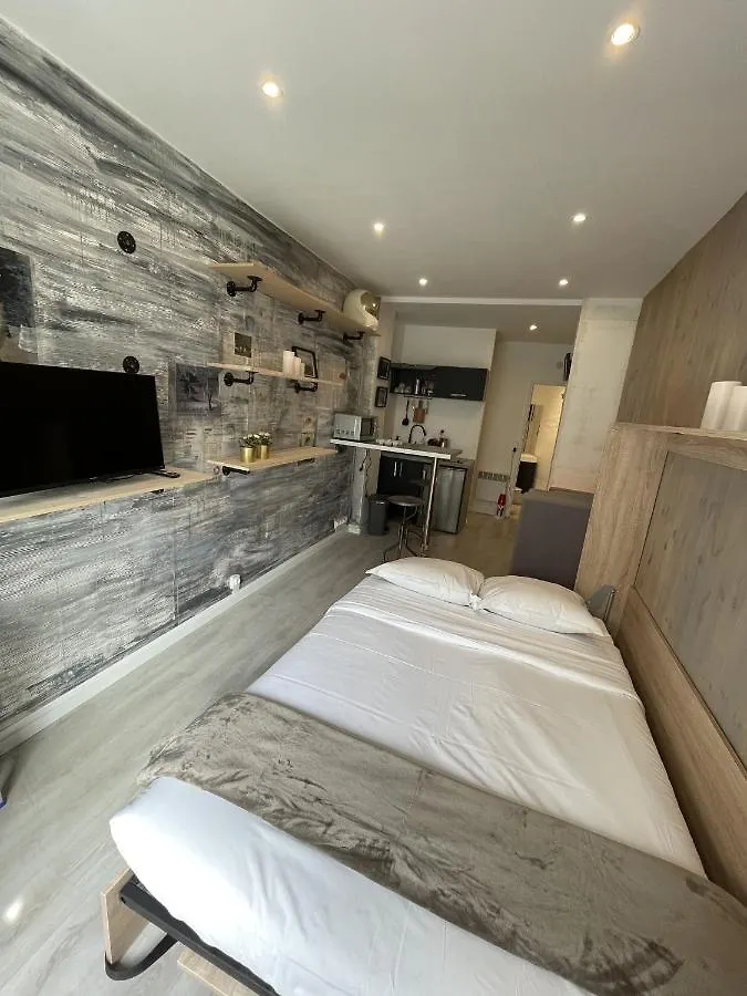 Studio Pigalle Apartment Paris